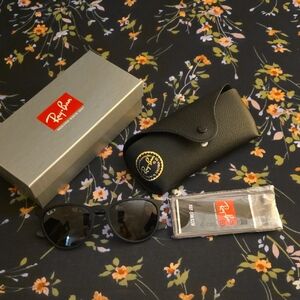 Ray-Ban Erika Black Sunglasses with Case and Box